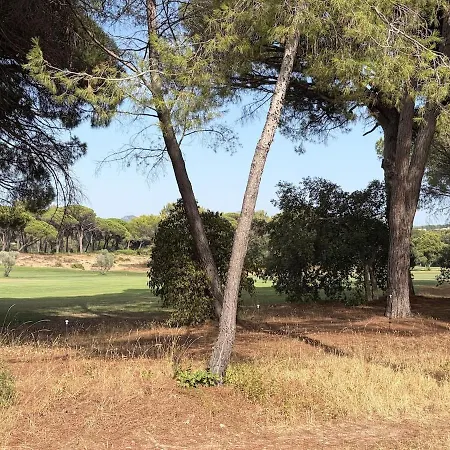 Avec Mezzanine, Climatise, Acces Prive Golf Saint-Raphael (Var)